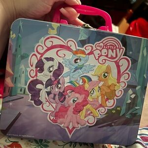 ✨ Mane Six Magic – Retro Tin Lunchbox ✨